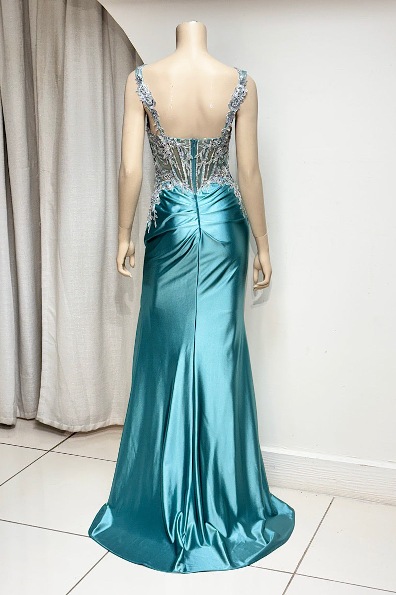 Embroidered Ruched Back Fitted Formal
