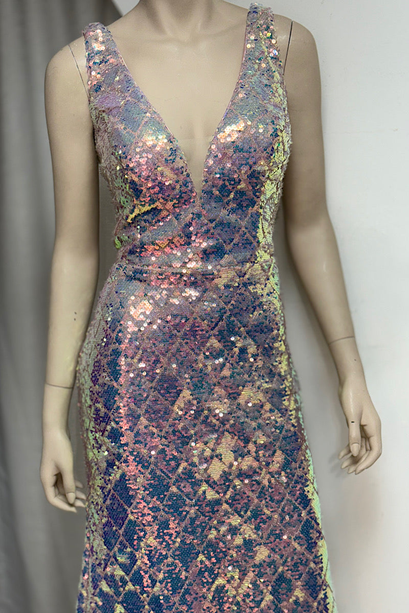 Diamond Patten Sleeveless V-Neck Sequin Formal