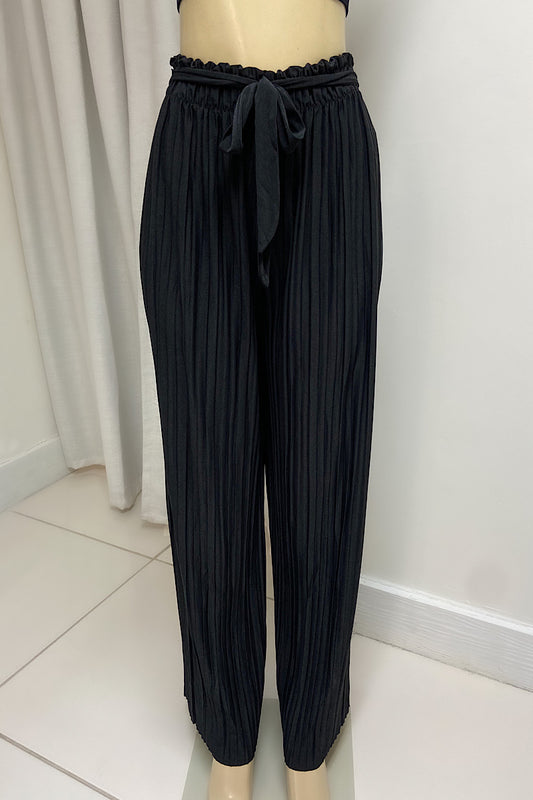 Curvy Pleated Flowy Pants