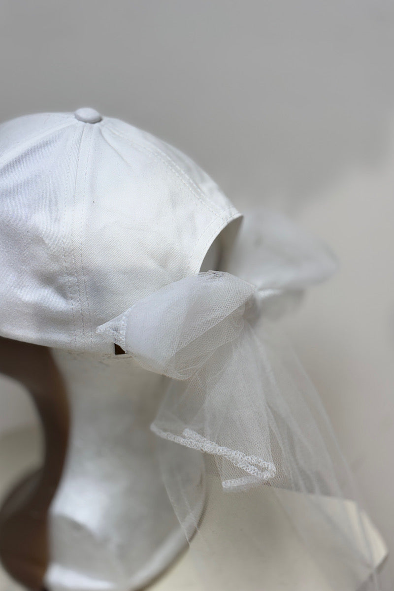 Just Married Baseball Cap w. Veil