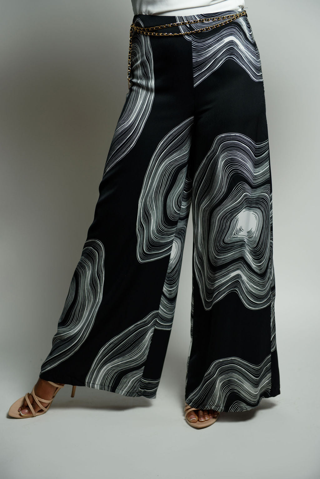 White Swirl Design Chain Belt Pant
