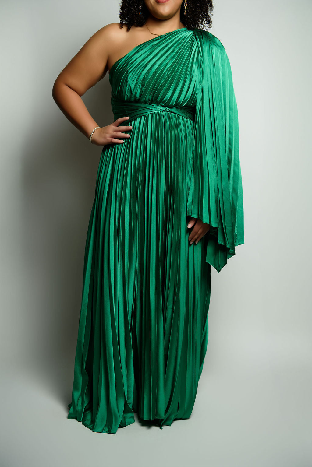 Romeo Curvy Pleated Maxi