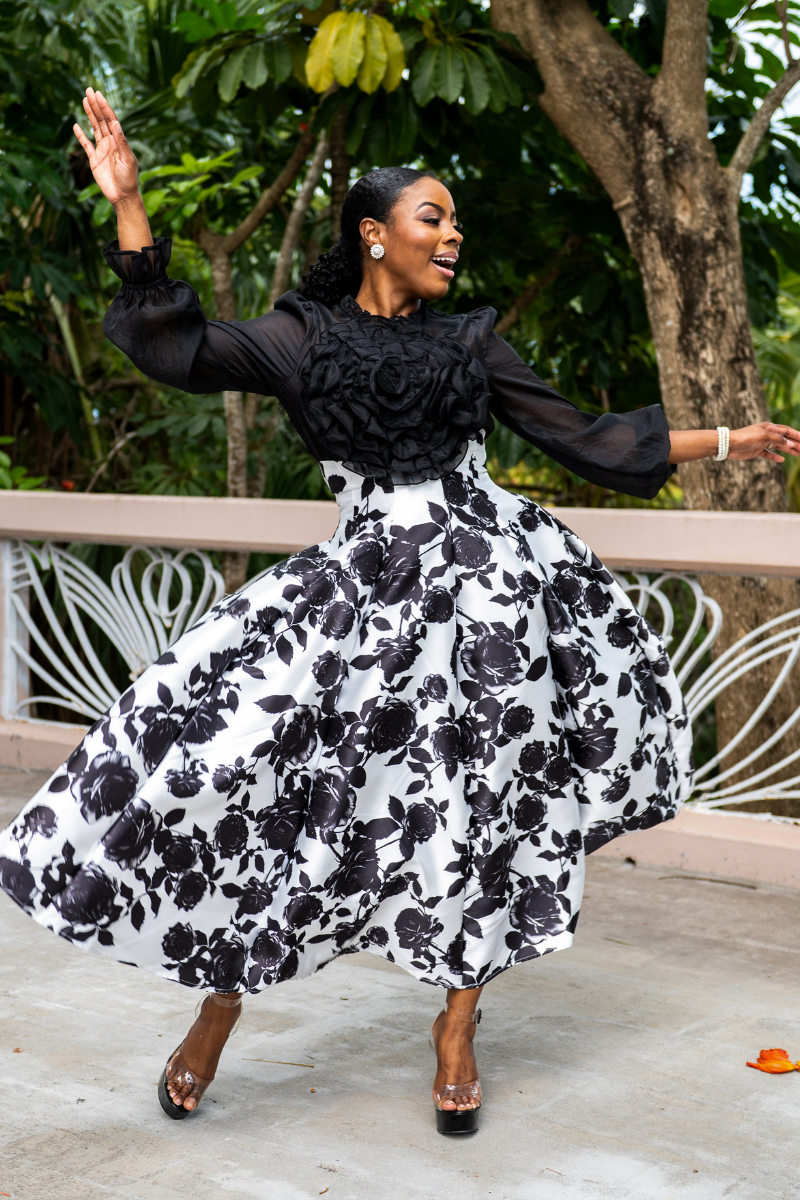 Floral Monochromatic V-Waist Skirt