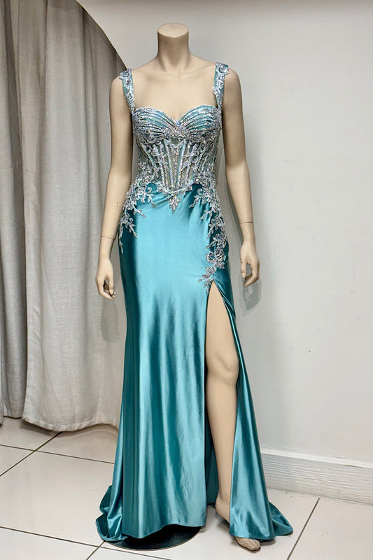 Embroidered Ruched Back Fitted Formal