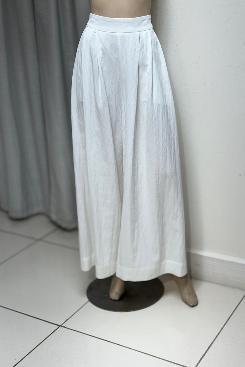 Elastic Waist Wide Legged Pant