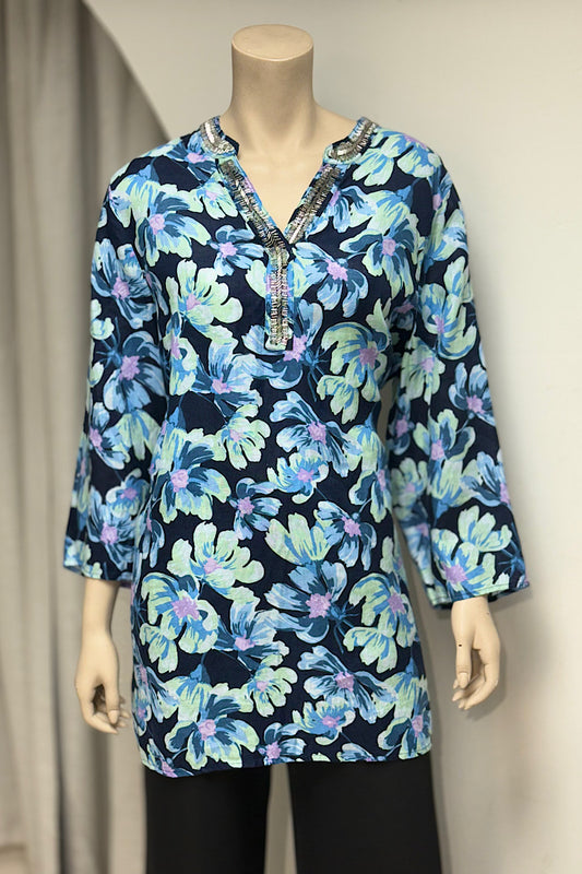 Floral V-Cut Loose Curvy Top